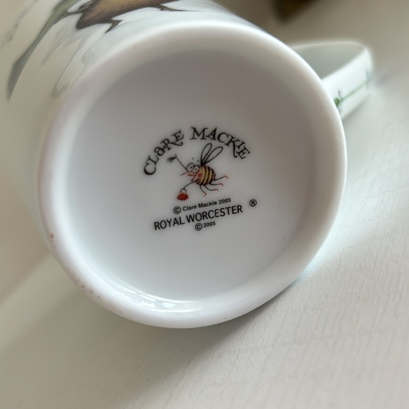 Royal Worcester Clare Mackie Sentiments Collection Best Dad
Porcelain Coffee Mug - Picture 9 of 12